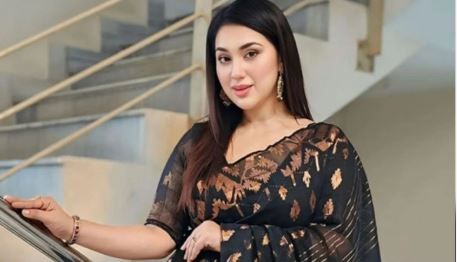 আদালতে আত্মসমর্পণ করে জামিন পেলেন চিত্রনায়িকা অপু বিশ্বাস
