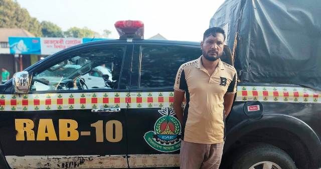 মাদক মামলার ১০ বছরের সাজা ওয়ারেন্টভুক্ত আসামি ওসমান কাজী গ্রেফতার