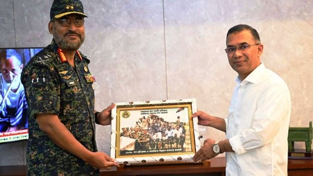 প্রধানমন্ত্রীর সঙ্গে আনসার প্রধানের সৌজন্য সাক্ষাৎ
