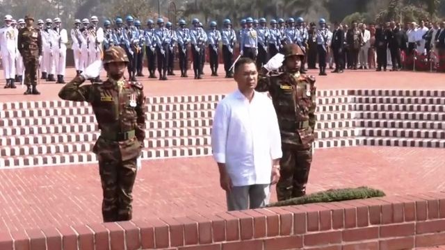 জাতীয় স্মৃতিসৌধে প্রধানমন্ত্রী তারেক রহমানের শ্রদ্ধা