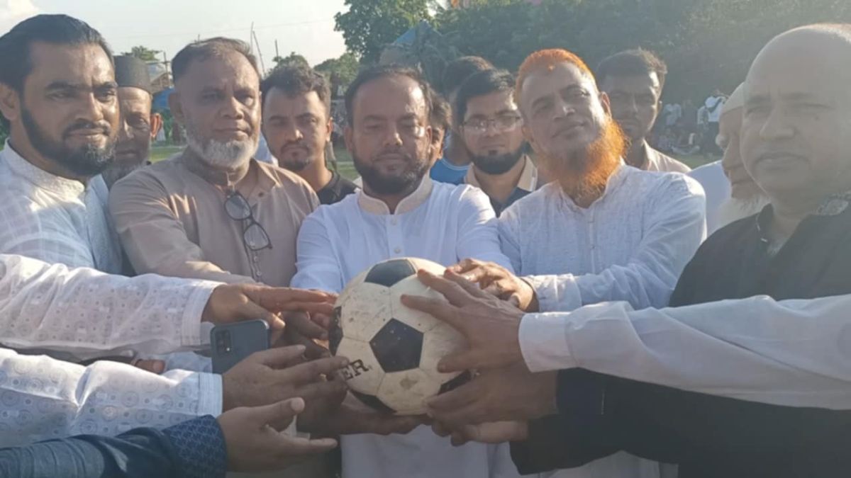 নবীনগর সিনামাছি যুব সমাজ কর্তৃক আয়োজিত ডবল, টিভি ফুটবল টুর্ণামেন্টের ফাইনাল খেলা অনুষ্ঠিত