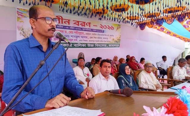 জামালপুর বালিকা উচ্চ বিদ্যালয়ে নবীন বরণ অনুষ্ঠান