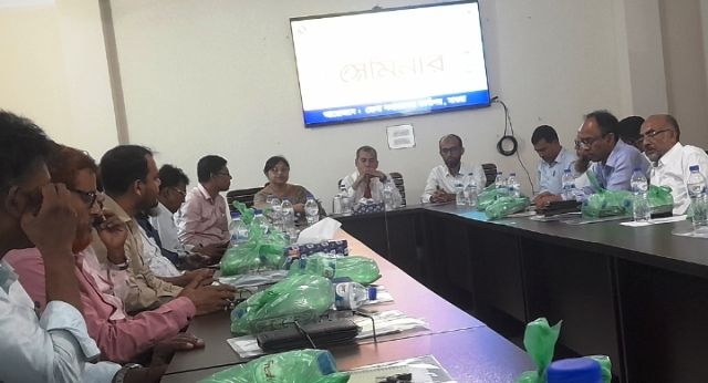মাগুরায় প্রান্তিক পেশাজীবী জনগোষ্ঠীর জীবনমান উন্নয়ন প্রকল্প অবহিতকরণ শীর্ষক সেমিনার অনুষ্ঠিত