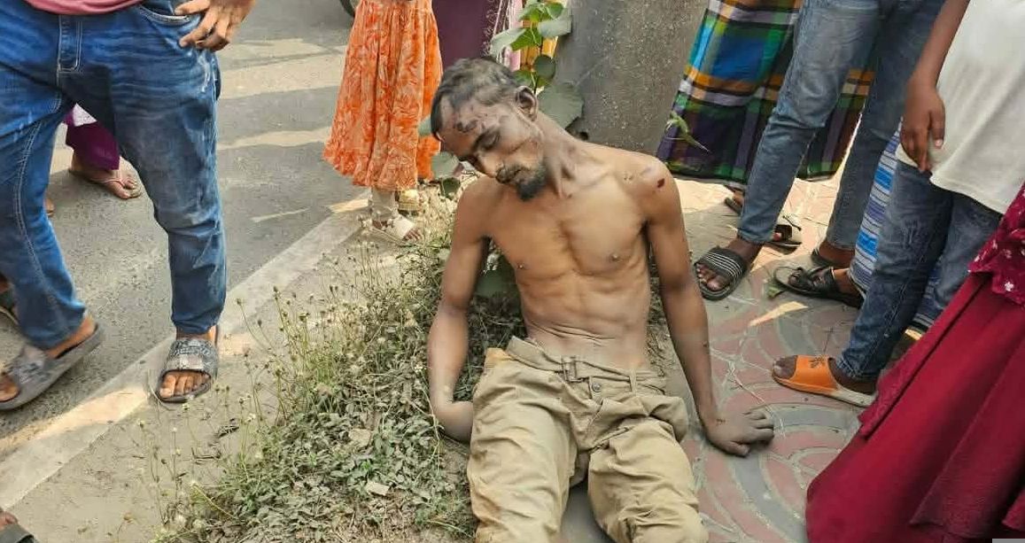 রূপগঞ্জে সড়কের পাশে অজ্ঞাত যুবকের মরদেহ উদ্ধার