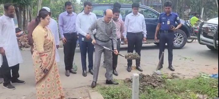 ঝালকাঠি শহরের ৯ খালের সীমানা পিলার স্থাপন কাজের উদ্বোধন