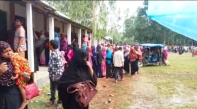 মধুপুরে স্মার্ট কার্ড বিতরণে লেমিনেটং করার নামে হাতিয়ে নিচ্ছে কোটি কোটি টাকা