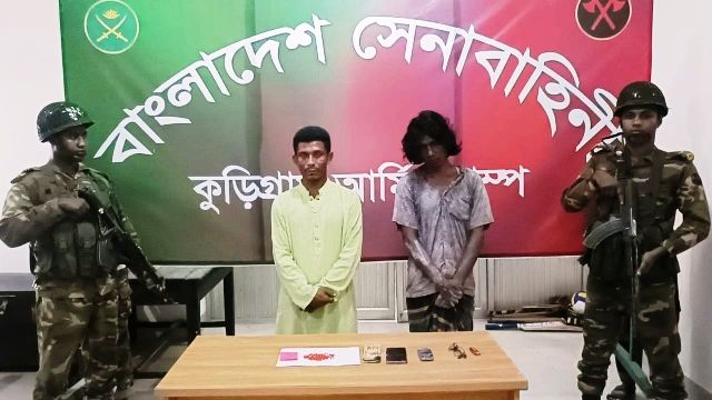 উলিপুরে মাদক পাচারকালে সেচ্ছাসেবকলীগ নেতাসহ আটক ২