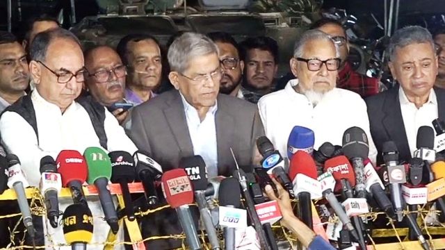 অন্তর্র্বতী সরকারকে এখনই তত্ত্বাবধায়কের ভূমিকায় যেতে হবে: মির্জা ফখরুল