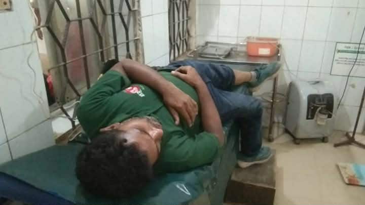 সাভারে সাংবাদিক উজ্জলের উপর সন্ত্রাসী হামলা