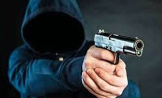 খুলনার মহেশ্বরপাশা নিজ বাড়িতে ঘুমন্ত অবস্থায় গুলি করে হত্যা করেছে দুর্বৃত্তরা