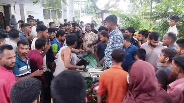 জামালপুরে বিদ্যুৎস্পৃষ্টে ইন্স্যুরেন্স কর্মীর মৃত্যু