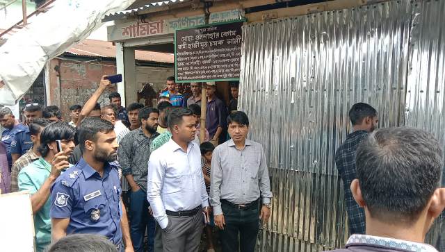 ছাতকে এক যুগ পর দোকান ঘর ফিরে পেলেন বিএন‌পির নেতা ও ভুক্তভোগী  রওশন খান সাগর
