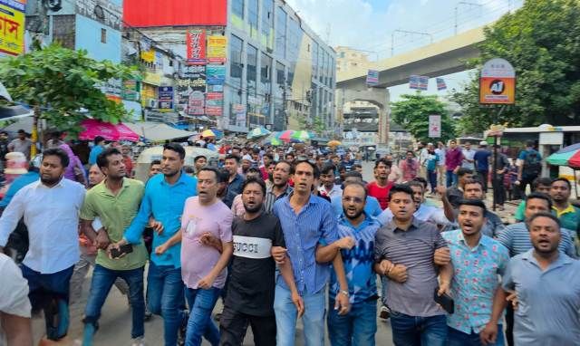রাজধানীতে আওয়ামী লীগ ও এর অঙ্গসংগঠনের মিছিলের চেষ্টা: গ্রেফতার ২৪৪