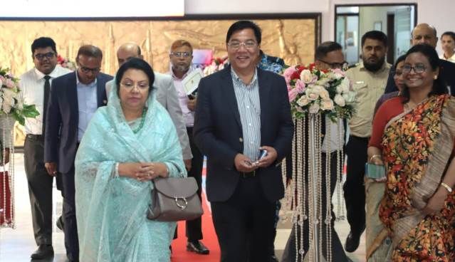 বেসামরিক বিমান পরিবহন ও পর্যটন মন্ত্রণালয়ের মাননীয় মন্ত্রী ও প্রতিমন্ত্রীর বিমান সদর দপ্তর পরিদর্শন