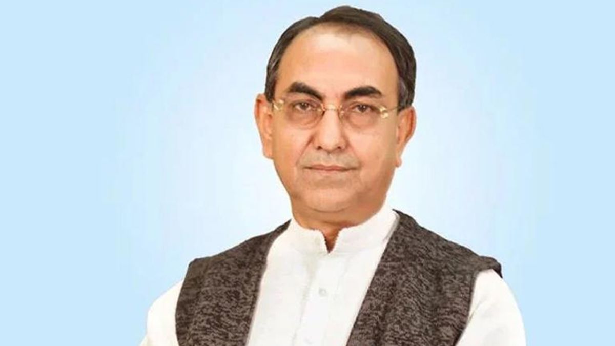 সন্ধ্যায় সিঙ্গাপুর নেওয়া হচ্ছে মির্জা আব্বাসকে