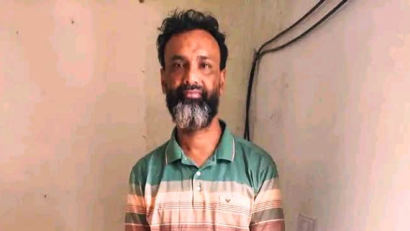 নওগাঁয় সাবেক মেয়র লিটনের এপিএস টিটু বিএনপি নেতার বাসা থেকে গ্রেফতার