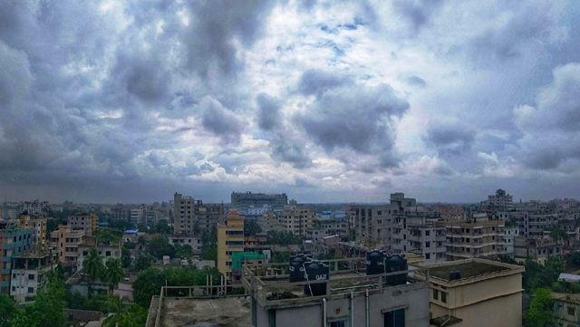 ঢাকার আকাশ মেঘলা থাকবে , তাপমাত্রা নিয়ে যে বার্তা