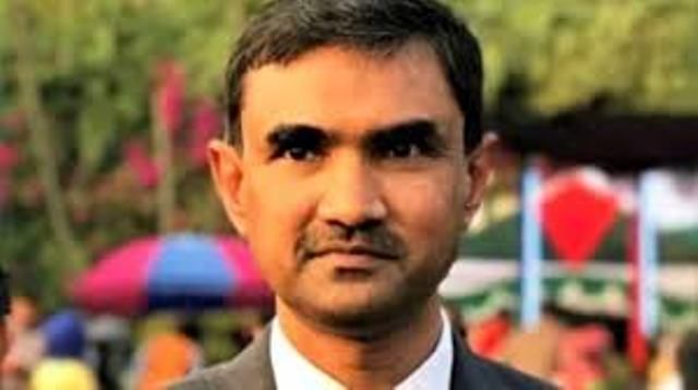 হাইকোর্টের বিচারপতি খোন্দকার দিলীরুজ্জামানকে অপসারণ