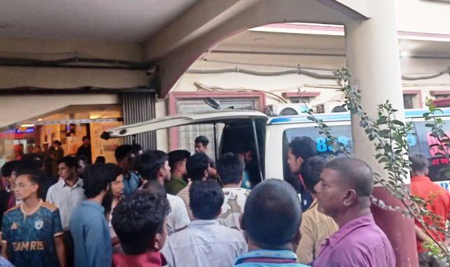 ফরিদপুরে পদ্মা নদীতে গোসলে নেমে ইঞ্জিনিয়ারিং কলেজের দুই শিক্ষার্থীর মৃত্যু হয়েছে