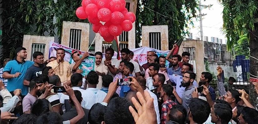 পাইকগাছায় স্বেচ্ছাসেবক দলের ৪৫তম প্রতিষ্ঠাবার্ষিকী পালিত হয়েছে