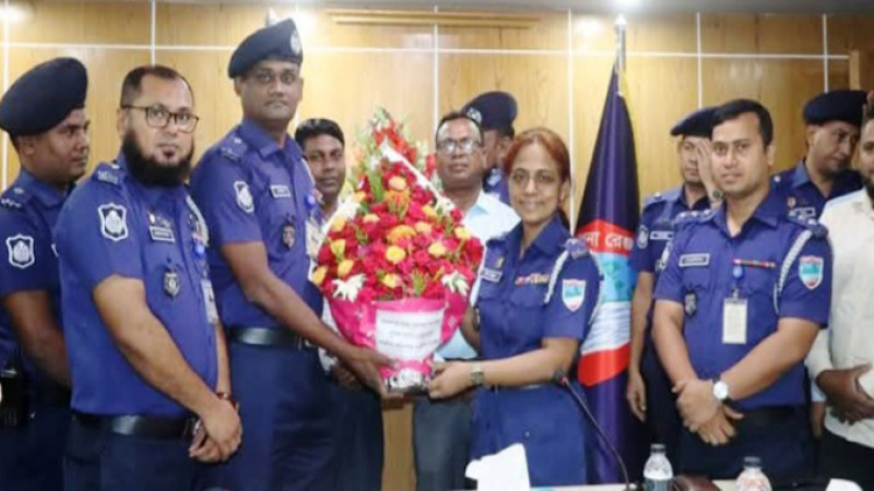মাগুরার পুলিশ সুপার পিপিএম পদকে ভুষিত মাগুরা পুলিশের পক্ষ থেকে সংবর্ধনা