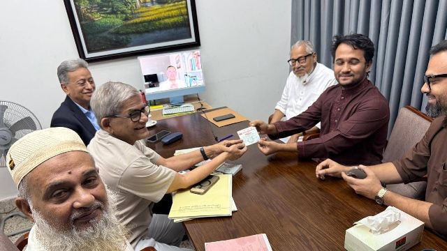 বিএনপির সদস্যপদ নিলেন মীর মুগ্ধর ভাই স্নিগ্ধ