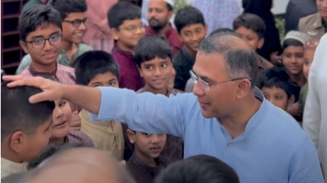 প্রধানমন্ত্রী তারেক রহমানের কুশল বিনিময় শিশুদের সঙ্গে