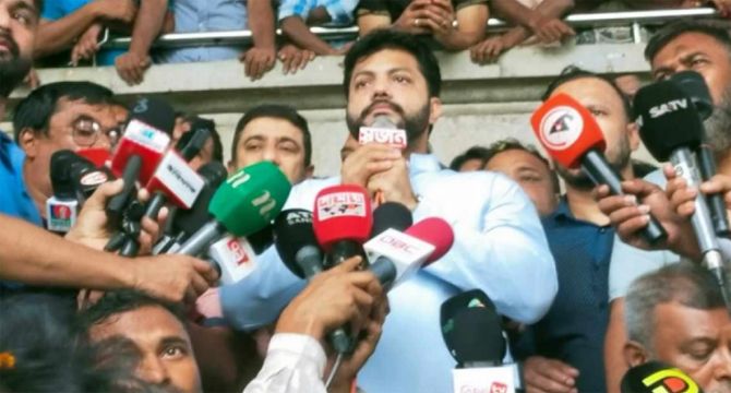 শপথের ব্যবস্থা না করলে বৃহৎ আন্দোলনের হুঁশিয়ারি ইশরাকের