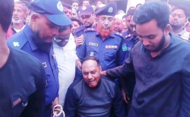 জামালপুরে পেরোলে মুক্তি পেয়ে বড় ভাইয়ের জানাজায় যুবলীগ নেতা