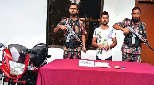 বেনাপোলে ৫শ' গ্রাম হেরোইনসহ ভারতীয় ট্রাক চালক আটক