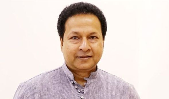 শিল্পীদের রাজনীতি করতে হলে অভিনয় বাদ দিয়ে করা উচিত