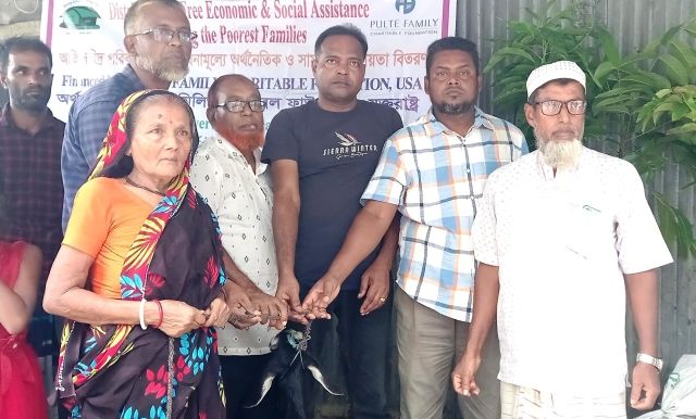 নন্দীগ্রামে পিইপির উদ্যোগে হতদরিদ্রদের মাঝে সহায়তা বিতরণ