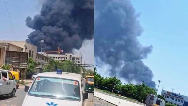 ২৪২ যাত্রী নিয়ে গুজরাটের আহমেদাবাদে বিমান বিধ্বস্ত