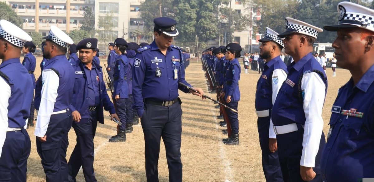 ঢাকা জেলা পুলিশের মাস্টার প্যারেড ও কিট প্যারেড অনুষ্ঠিত