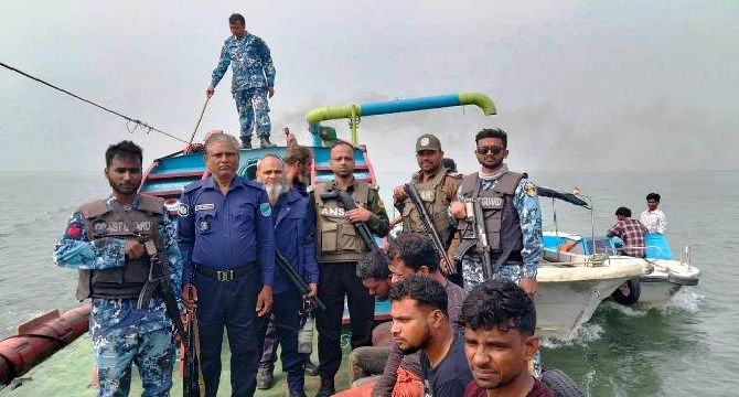 শিবালয়ের যমুনায় নিষেধাজ্ঞা অমান্য করে অবৈধ বালু উত্তোলন- প্রশাসনিক অভিযানেও থামছে না প্রভাবশালী চক্র