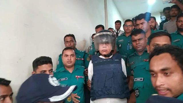 শেখ মুজিবও ক্ষমতার লোভ সামলাতে পারেননি, আদালতে হাবিবুল