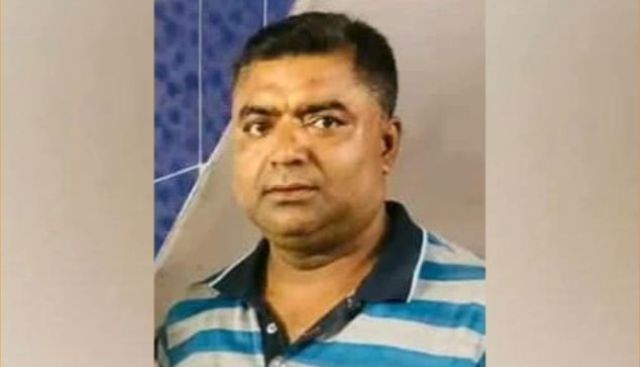 খুলনা নগরীর ৩১নং ওয়ার্ডের সাবেক যুবলীগ কর্মী আবু সাঈদ স্বপন কে গ্রেপ্তার করেছে পুলিশ