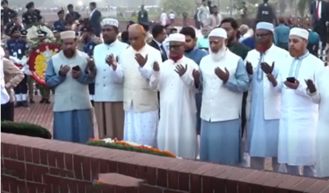 জাতীয় স্মৃতিসৌধে বিরোধী দলের শ্রদ্ধা নিবেদন