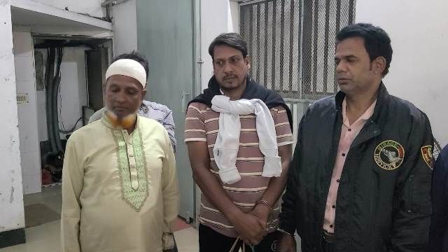 আশুলিয়ায় গাড়ি ভাংচুর অগ্নিসংযোগ ও ছাত্র জনতা হত্যা মামলায় ১১জনকে গ্রেফতার