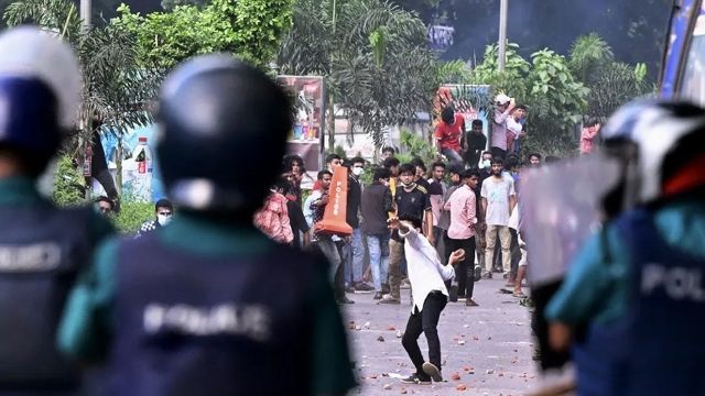 আন্দোলনকারীদের দেখামাত্রই গুলির নির্দেশ দিয়েছিলেন শেখ হাসিনা