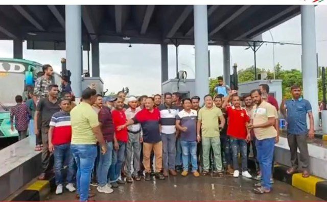 কেএমপি কমিশনার রোববারের মধ্যে অপসারণ না হলে রেল-সড়ক ও নৌপথ অবরোধের হুঁশিয়ারি