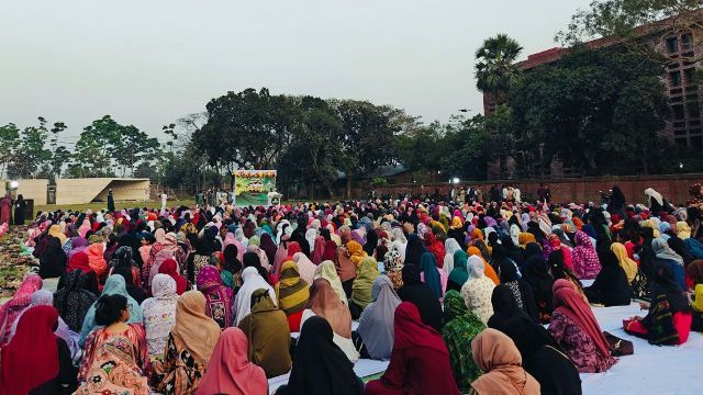 দেড় হাজার নারী শিক্ষার্থীকে নিয়ে জাবিতে ছাত্রশিবিরের ইফতার