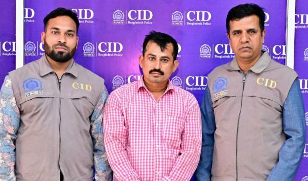 সিআইডির অভিযানে এক ছিনতাইকারী হাতেনাতে গ্রেফতার; উদ্ধার ৭৭ হাজার টাকা