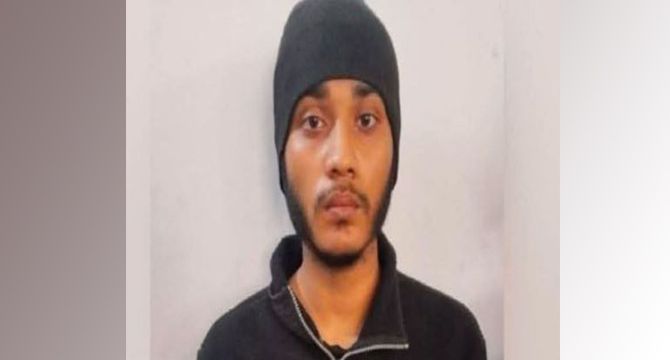 আশুলিয়ায় পুলিশ অফিসারের উপর নৃশংস হামলার ঘটনায় শিহাব হোসেন গ্রেফতার