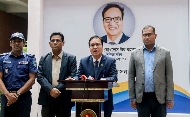 দায়িত্ব পালনের ক্ষেত্রে জনগণের স্বার্থ অগ্রাধিকার পাবে জনপ্রশাসন মন্ত্রণালয়ের সিনিয়র সচিব