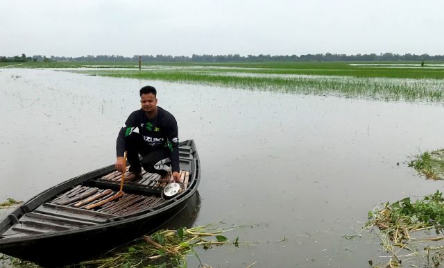 আত্রাই নদীর পানি বৃদ্ধি: কৃষকের কপালে চিন্তার ভাঁজ