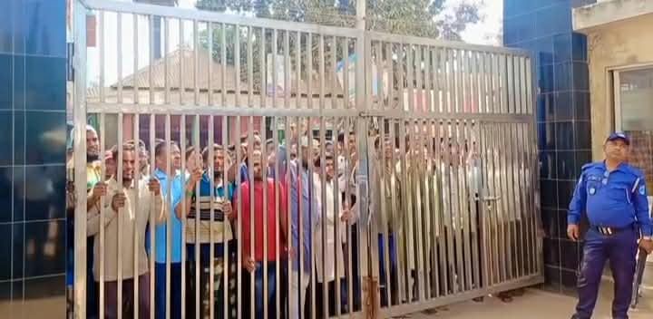 আশুলিয়ায় যুবদল নেতা জাহাঙ্গীর আলম মন্ডল অস্ত্রসহ গ্রেফতার: থানার সামনে বিক্ষোভ মিছিল