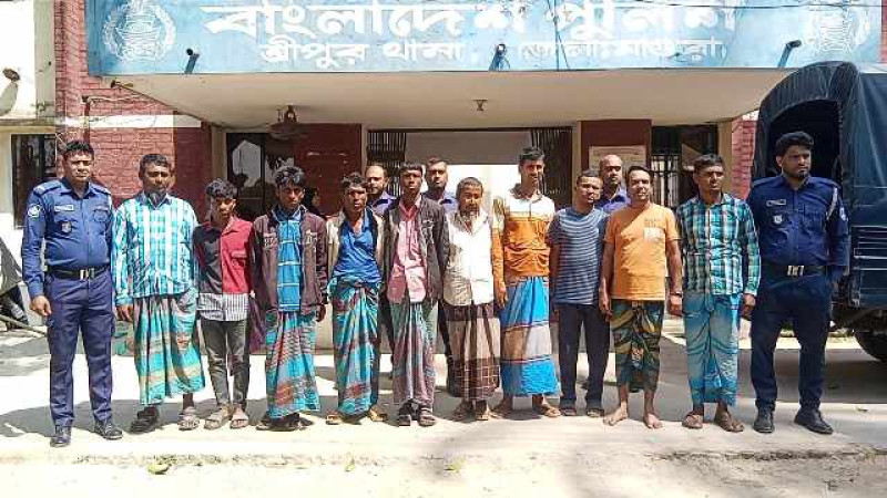 মাগুরার শ্রীপুরে ওয়ারেন্টভূক্ত ১০ আসামি গ্রেপ্তার