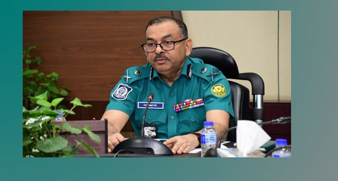 কোনো ধরনের মব জাস্টিসকে প্রশ্রয় দেওয়া হবে না: ডিএমপি কমিশনার