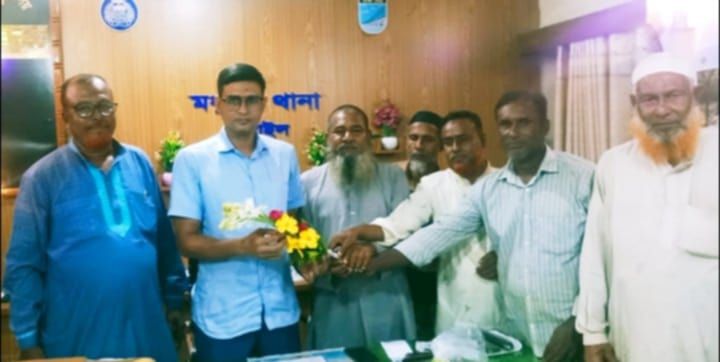 মধুপুর প্রকৌশল শ্রমিক ইউনিয়নের নবগঠিত কমিটির সাথে ওসির মতবিনিময়